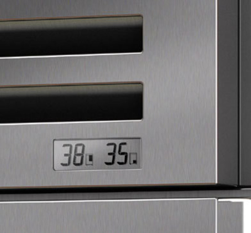 Sub-Zero, Inc.: PRO 48 Refrigerator-Freezer Sub-Zero, Inc.: PRO 48 Refrigerator-Freezer