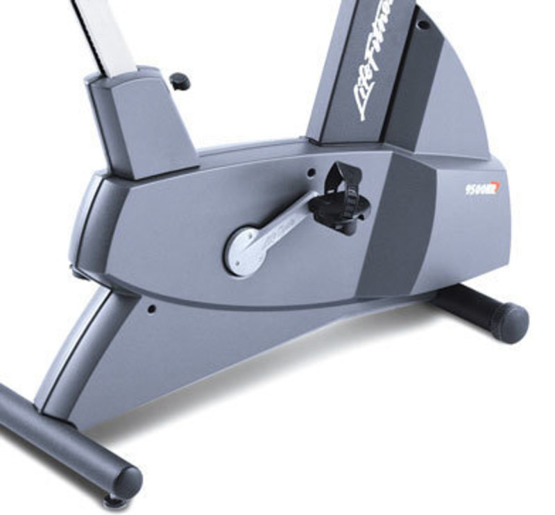 Life Fitness: 9500HR Upright Lifecycle Bike Life Fitness: 9500HR Upright Lifecycle Bike