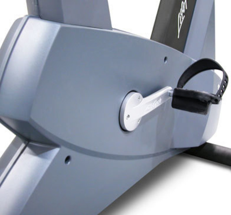 Life Fitness: 9500HR Upright Lifecycle Bike Life Fitness: 9500HR Upright Lifecycle Bike