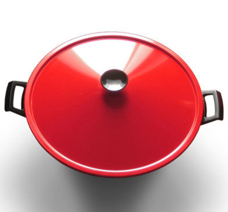 Overhead view of the west bend electric wok