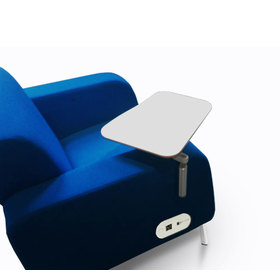 Overhead view of the Motiv soft chair with work surface