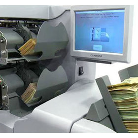 Detail view of the JetScan iFX i400 counting currency